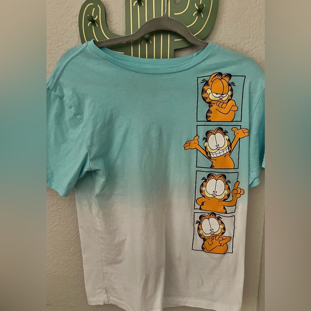 Garfield Kids' Blue and White Graphic Tee
